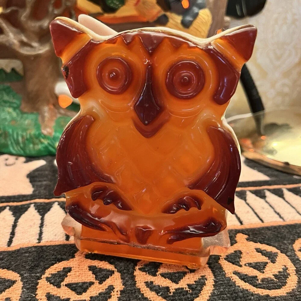 VTG Resin Lucite Hoot Owl Napkin Holder Amber Slag Acrylic MCM 5